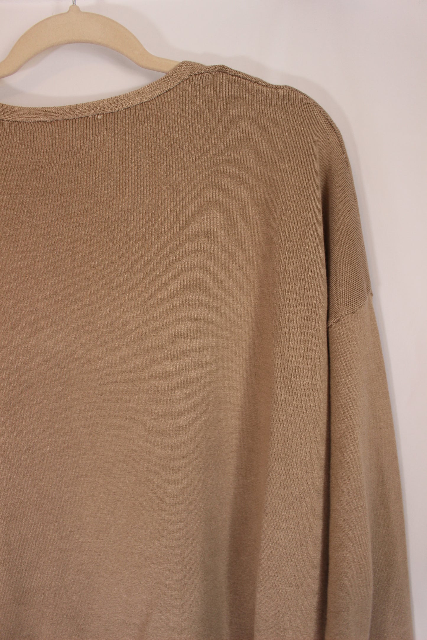 'Amelia' V-Neck Knit Top